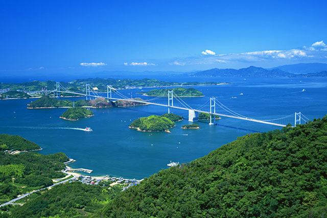 ISLANDS & SKYSCRAPERS