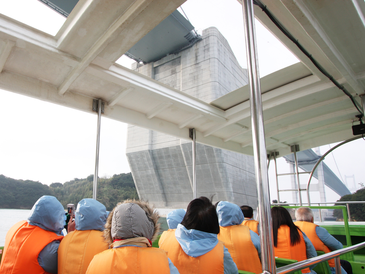Kurushima Strait Tidal Current Tour Boats_2